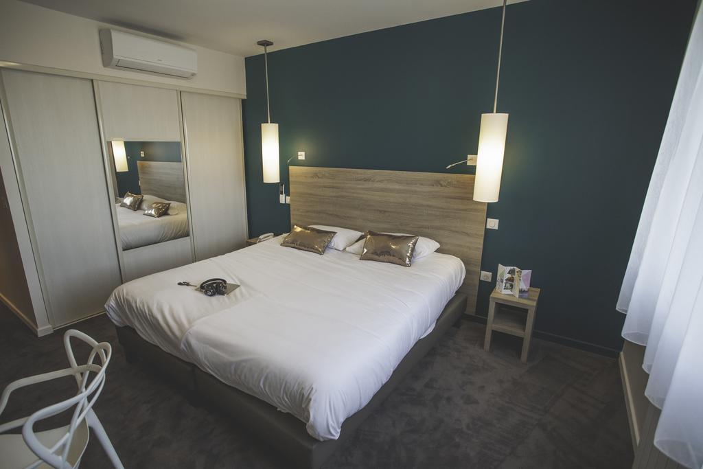 Hotel Karene Saint-Paul-les-Romans Экстерьер фото